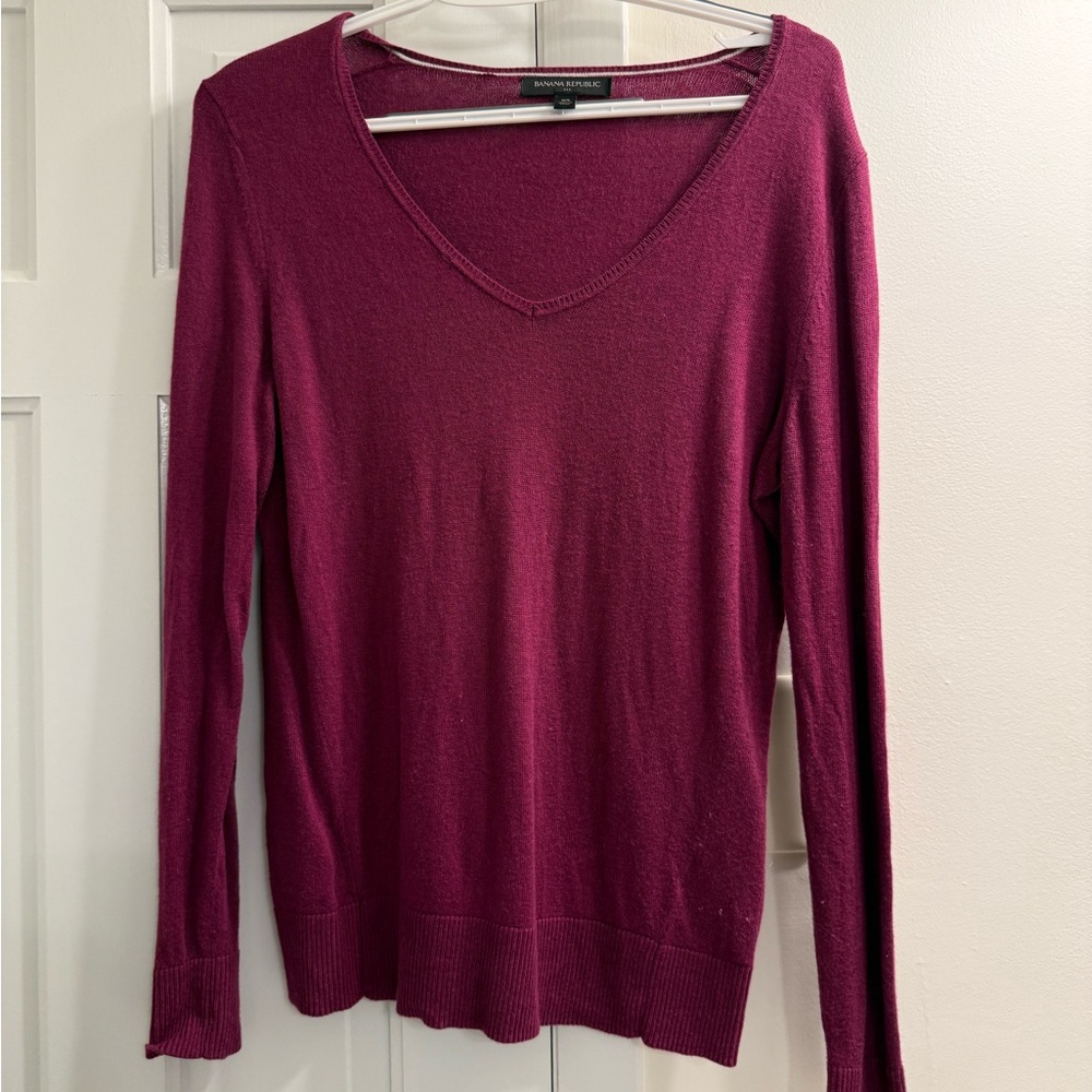 Banana Republic V-Neck Sweater in Rich Burgundy